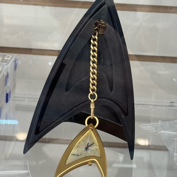 Meet your Posher, Glendale Pawn & Jewlery - Picture 13 of 13